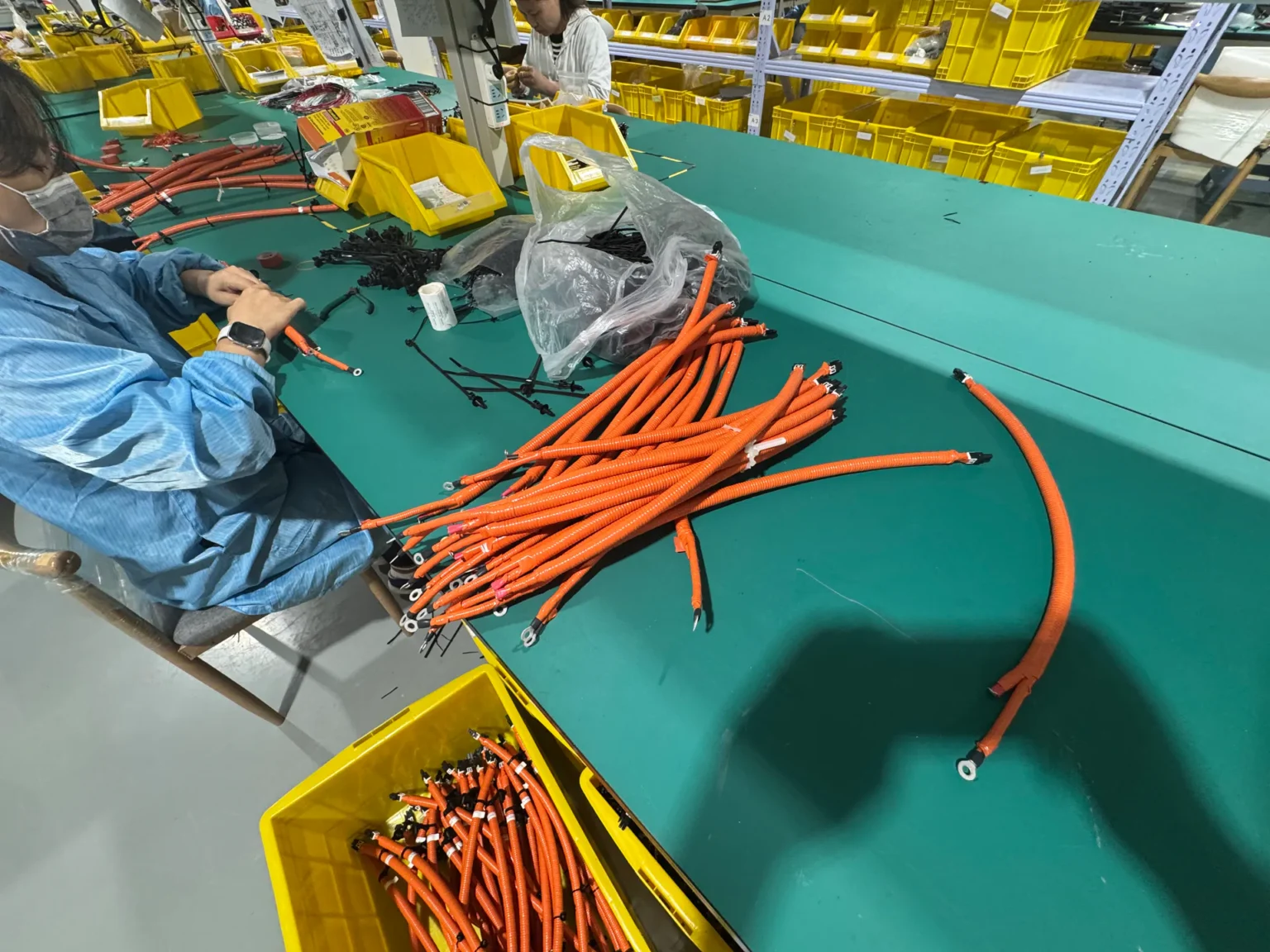 Battery wiring harness